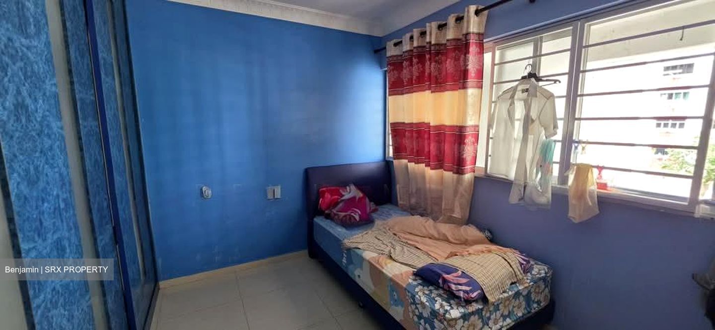 Blk 559 Jurong West Street 42 (Jurong West), HDB Executive #576083591